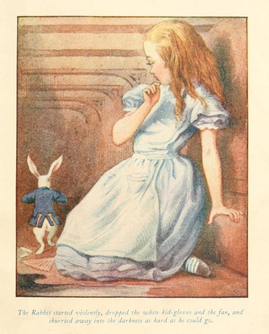 Alice's Adventures in Wonderland 1911 - Tenniel & Theaker | Dimensions 1776 x 2212 pixels